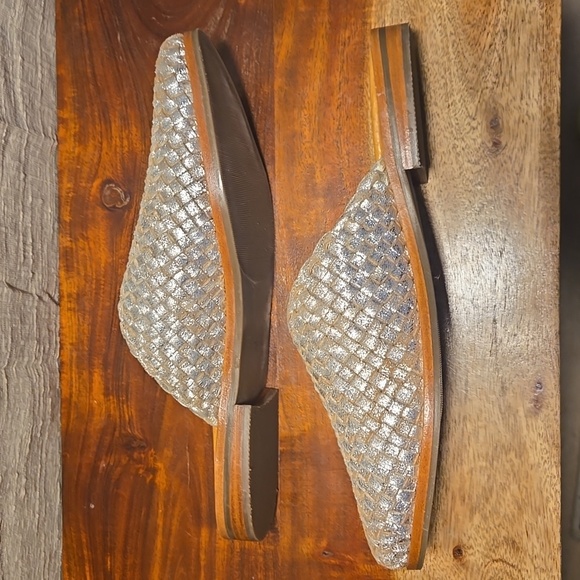 Seychelles Women's Silver and Tan Woven Mules - Size 7.5M - Never Worn! - Picture 10 of 12